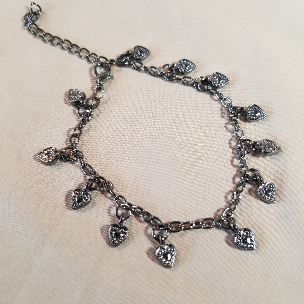 Dangle Heart Bracelet
